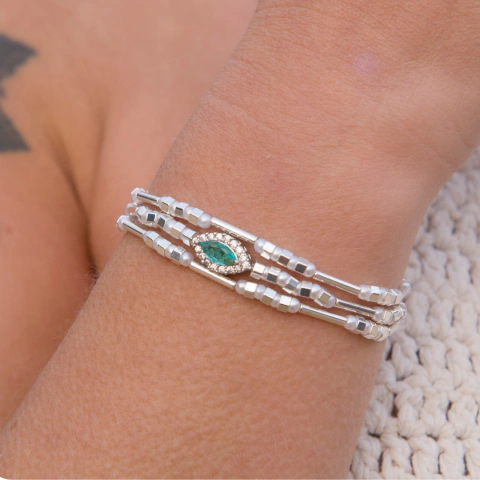 Pulseira Perolinhas Olho Cravejado