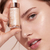 Iluminador Líquido L'Oréal París Glow Mon Amour tamano
