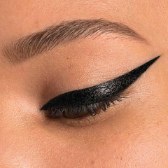 Imagen de Delineador de ojos Maybelline Tattoo Gel Liner