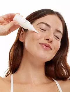 Locion Anti Acne Nuit Buffer The Glow Factor modelo