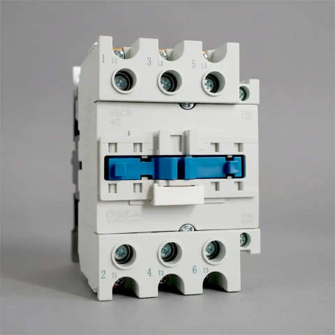 Contactor Tripolar 40a Sassin Modelo 3sc8 40