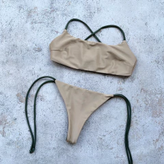 Pili Reversible Militar y Champagne en internet