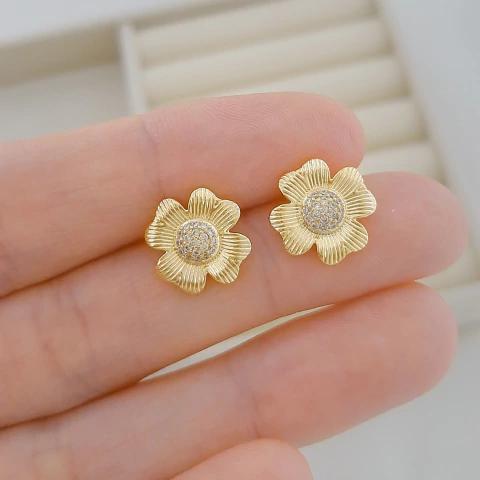 Brinco girassol com centro cravejado - comprar online