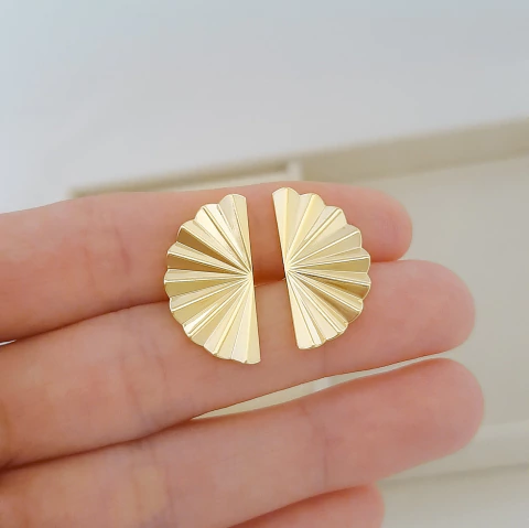 Brinco leque plissado - comprar online