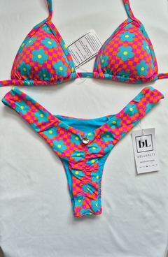 *SALDÃO SEM TROCA OU DEVOLUÇÃO* Asa delta com Empina bumbum Florida - comprar online