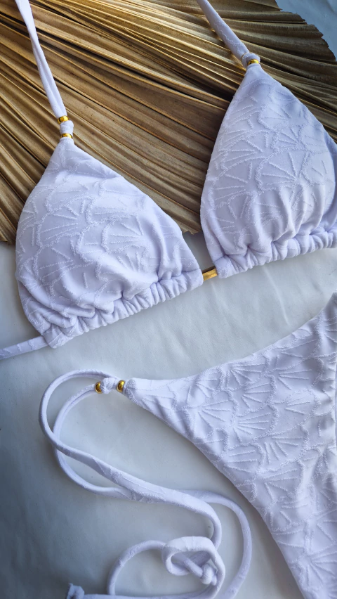 Lacinho Empina Bumbum Concha Branco - comprar online