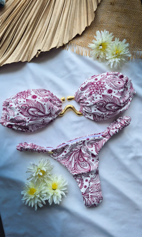 Tomara que Caia calcinha Frufru Mandala Bordo - comprar online