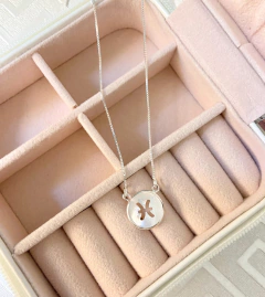 COLAR SIGNO PEIXES NA VENEZIANA PRATA