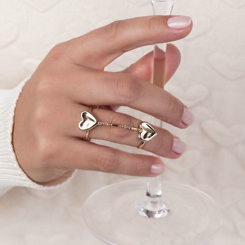 ANEL DUPLO DOIS CORAÇÕES NA CORRENTE