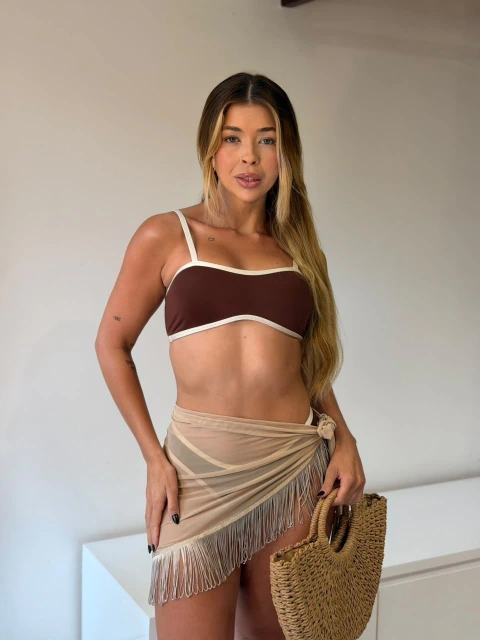 Saia Tule Nude