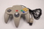 CONTROLE - NINTENDO 64 CINZA (1) - Gamefic Jogos - Loja de vídeos games novos e retrô.