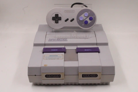 CONSOLE - SUPER NINTENDO (1)