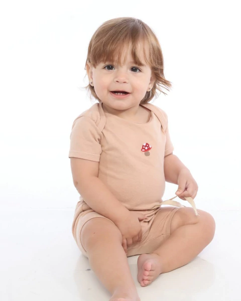 Conjunto Infantil em Cotton com Body e Shortinho Afeto - comprar online