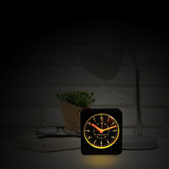 Imagen de Reloj Despertador De Barrido Silencioso Clásico Con Luz