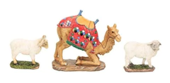 Camello Arrodillado Y Dos Figurillas De Oveja - Danielle's Store
