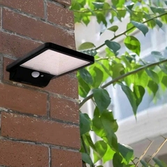 Luminária Publica Solar 100% 20w Com Sensor Bf Bivolt