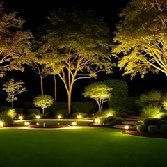 Espeto de Jardim 4 Luminárias