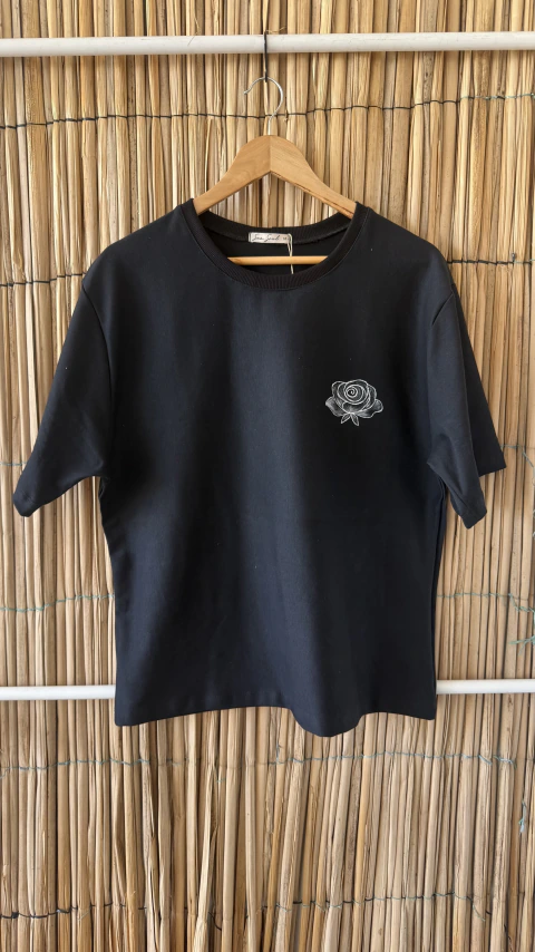 CAMISETA BOX ROSE