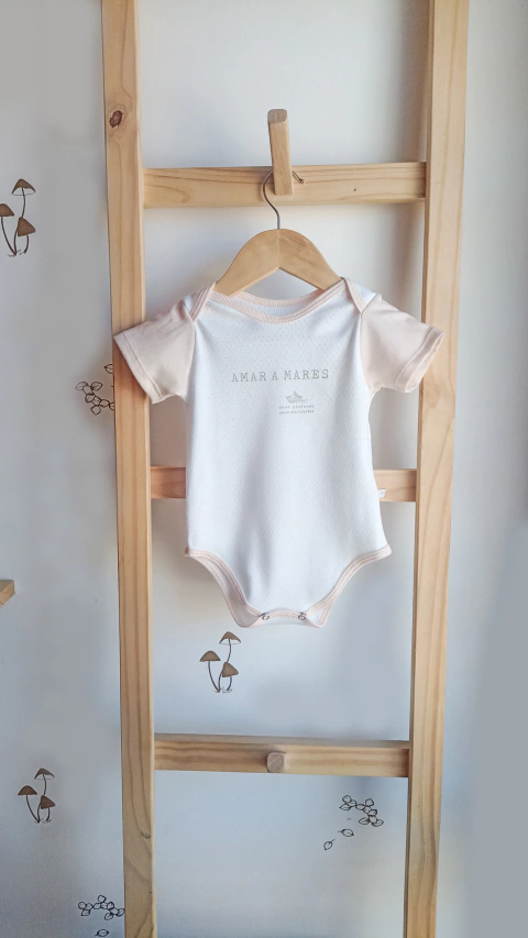 Body Amar Manga Corta