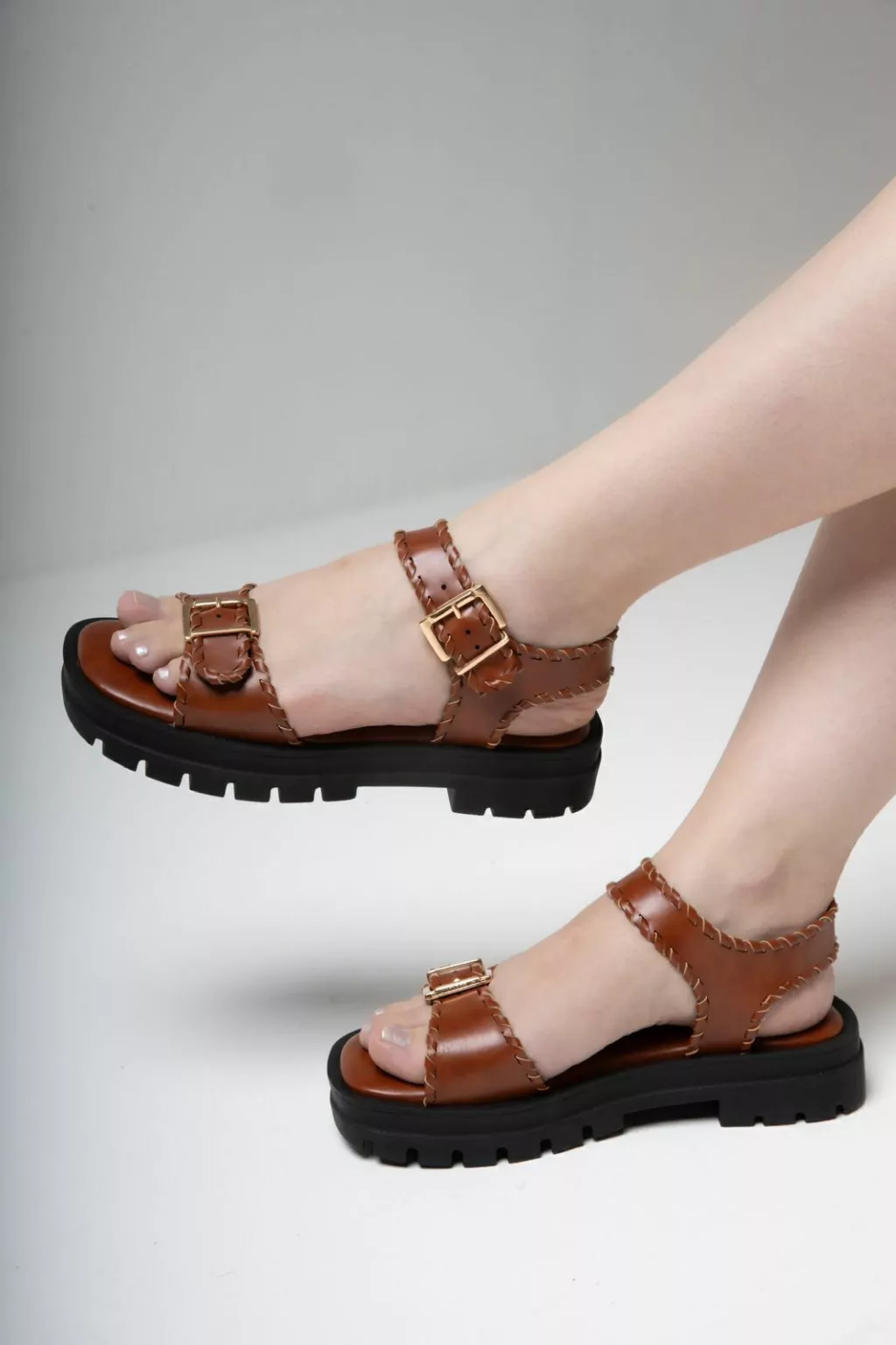 SANDÁLIA CARAMELCORE LUMA