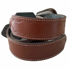 Cinto Couro Entalhado Margarida Marrom 30.2 - comprar online
