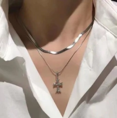 COLLAR BLESSED en internet