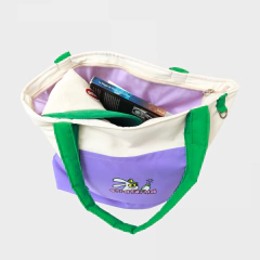 TOTE BAG BILLIE BUNNY COLOR en internet