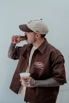 Camisa boxy fit mocca coffee - otraforma.co