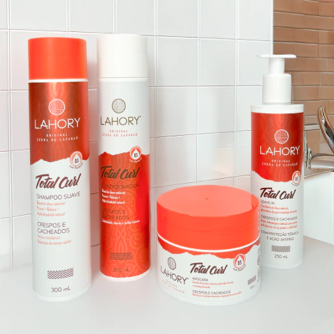 Linha Capilar Completa Controle dos Cachos Total Curl - comprar online