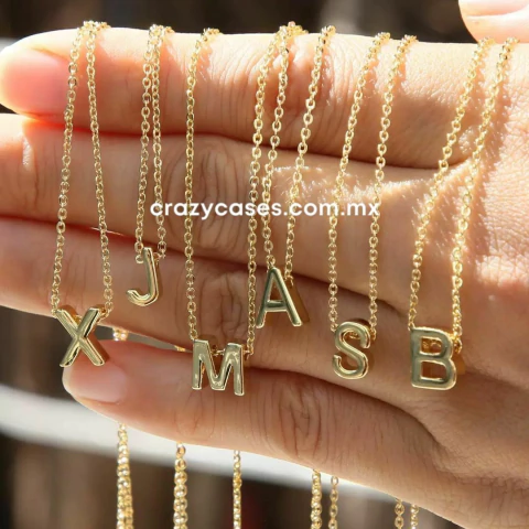 GARGANTILLA INICIAL LISA CUADRADA - ACERO INOXIDABLE