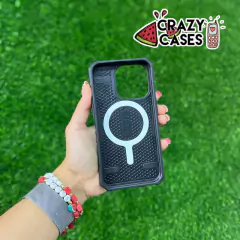 UAG- Magsafe Black 14 plus en internet