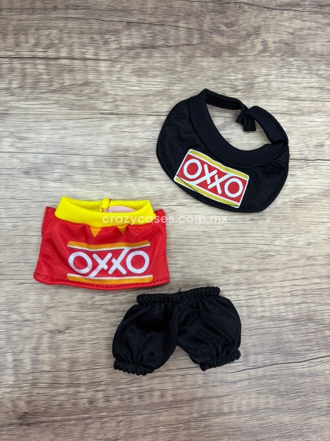 Labubu outfit OXXO - comprar en línea