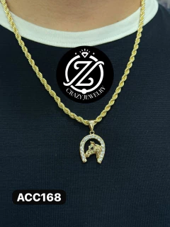 Cadena torzal dorada de acero inoxidable con dije - Caballo ojo negro y herradura cn zirconias - comprar en línea