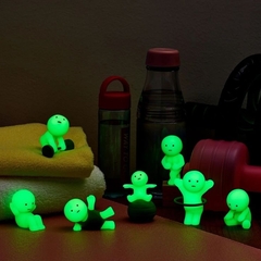 Smiski glow in the dark- colección en internet