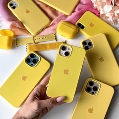 Apple Silicon Amarillo ip 15 pro