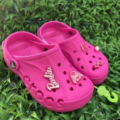 Crocs + Set de pines a elegir en internet