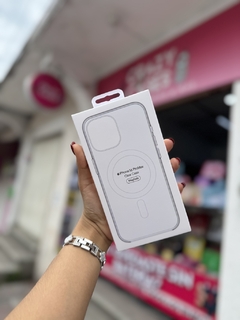 Case MagSafe Original Apple 16 pro en internet