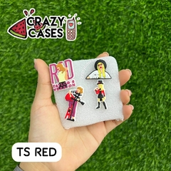 Taylor Swift- Red set pines/charms