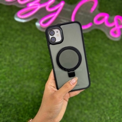 Case Magsafe mate black iPhone 11 en internet