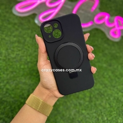 Case MagSafe black iPhone 14 pro max en internet