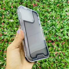 Uso rudo clear black-ip15 pro max - comprar en línea