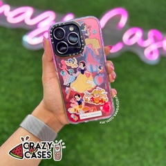 Casetify Blanca nieves holografica ip 15 pro