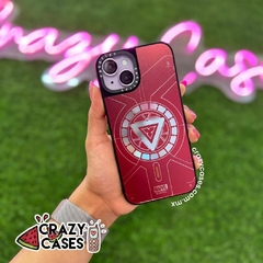 Casetify Iron man logo ip 14/15 plus - comprar en línea
