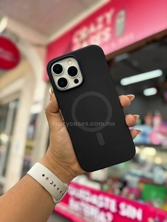 Case magsafe silicon black - ip 16 pro