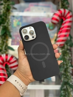 Case magsafe silicon black - ip 16 pro - tienda en línea