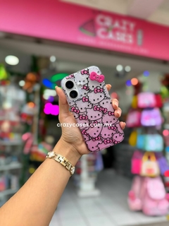 Case Hello Kitty corazones tornasol - ip 16 en internet
