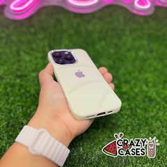 Case Apple Metallic Beige ip 14 pro en internet