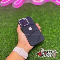 Case Apple Metallic Black ip 14 Pro Max en internet