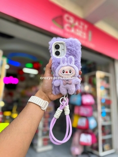 Case labubu peluche morado ip 16 pro max - comprar en línea