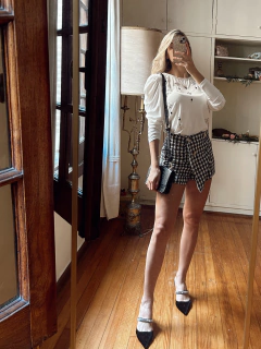 ANNIE WHITE en internet